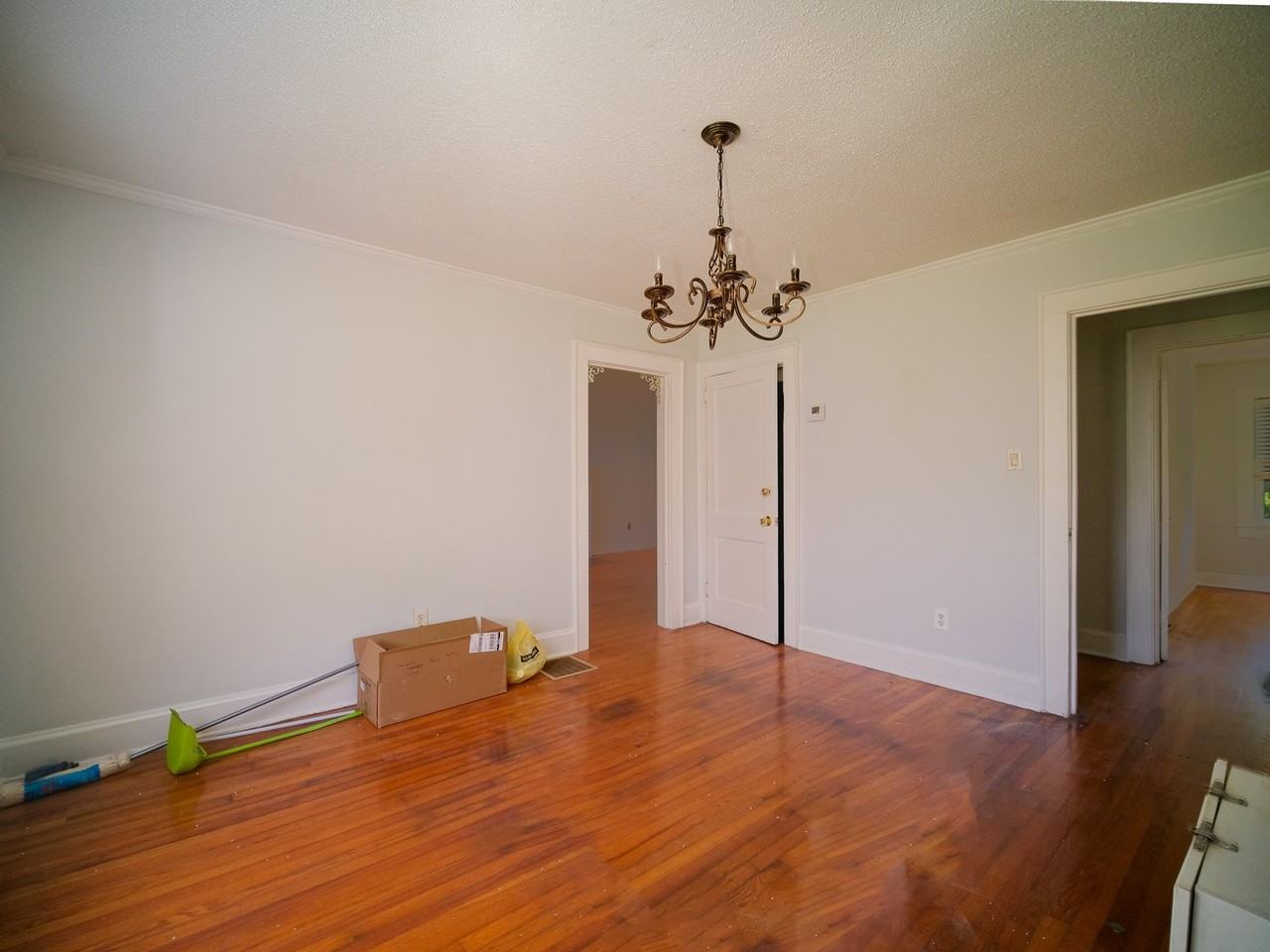 308 W Washington Ave - Photo 6 of 35