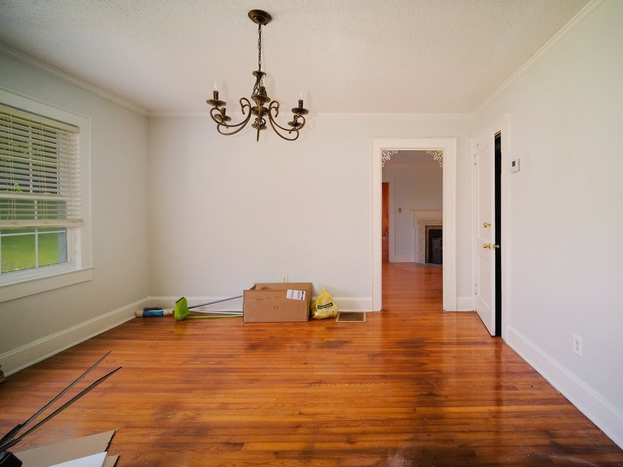 308 W Washington Ave - Photo 7 of 35