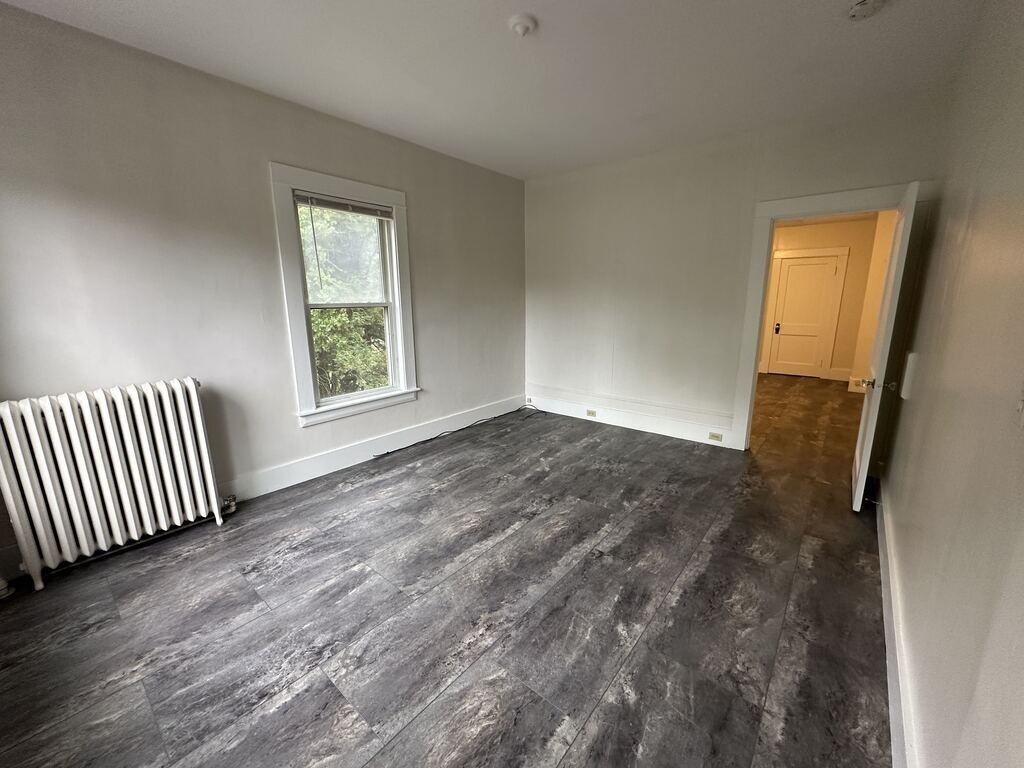 189 S Main St #4 - Photo 5 of 6