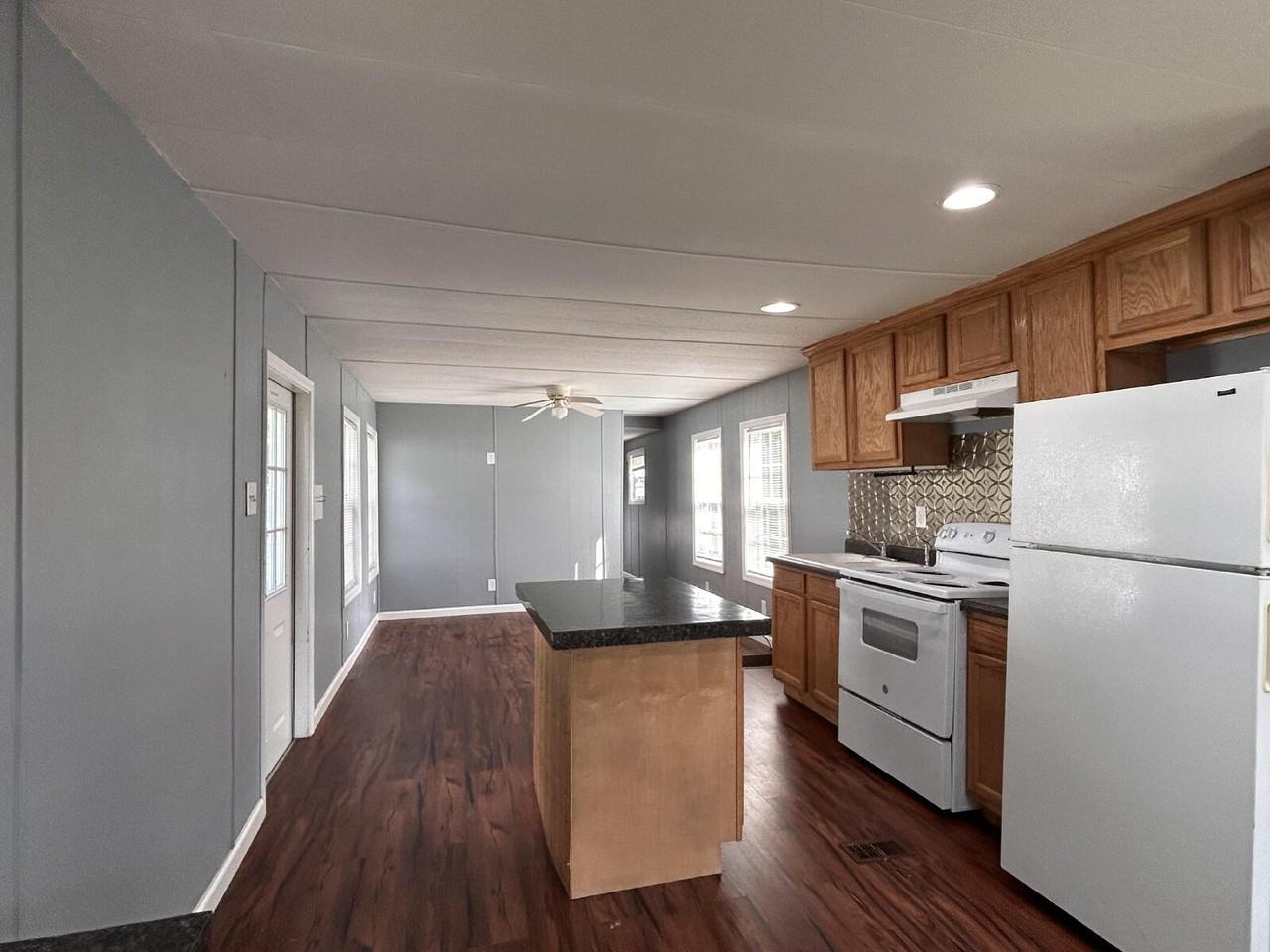 151 Cougar Ln - Photo 2 of 8