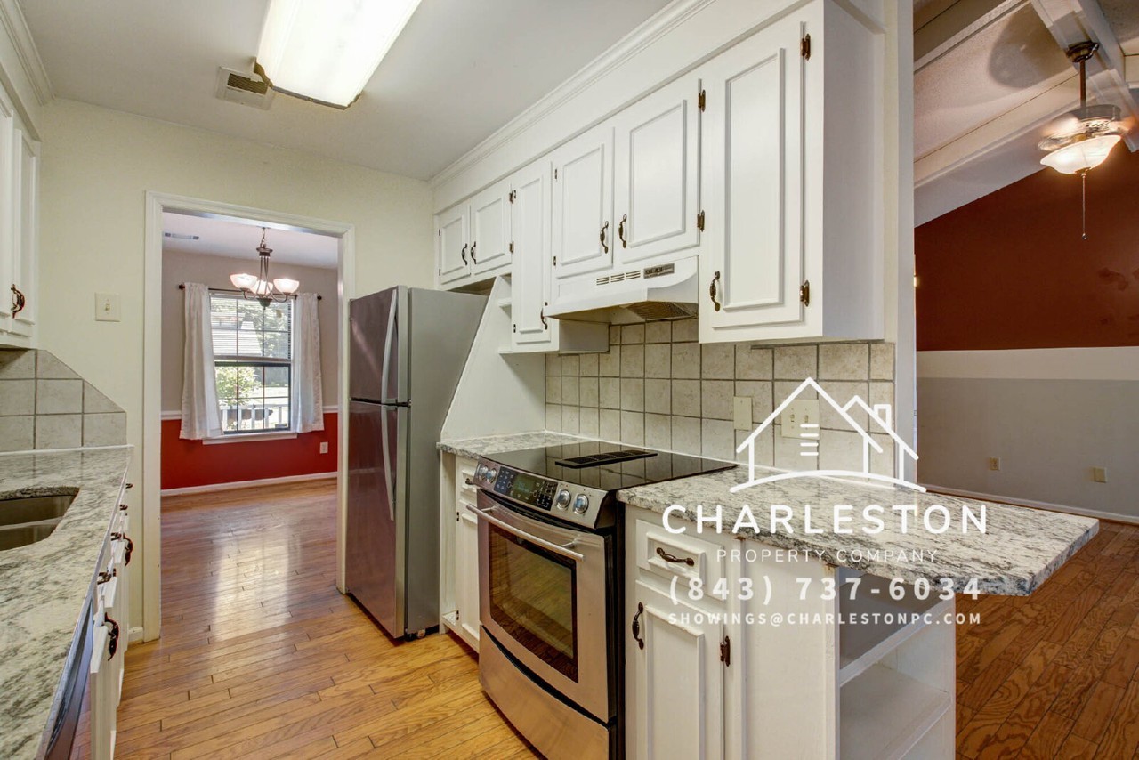 33 Paddlecreek Ave - Photo 7 of 22