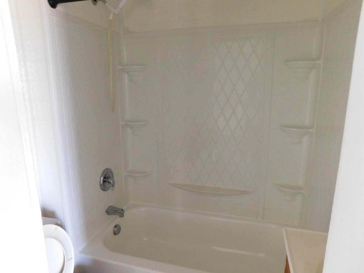 1805 Military St #8 - Photo 6 of 7