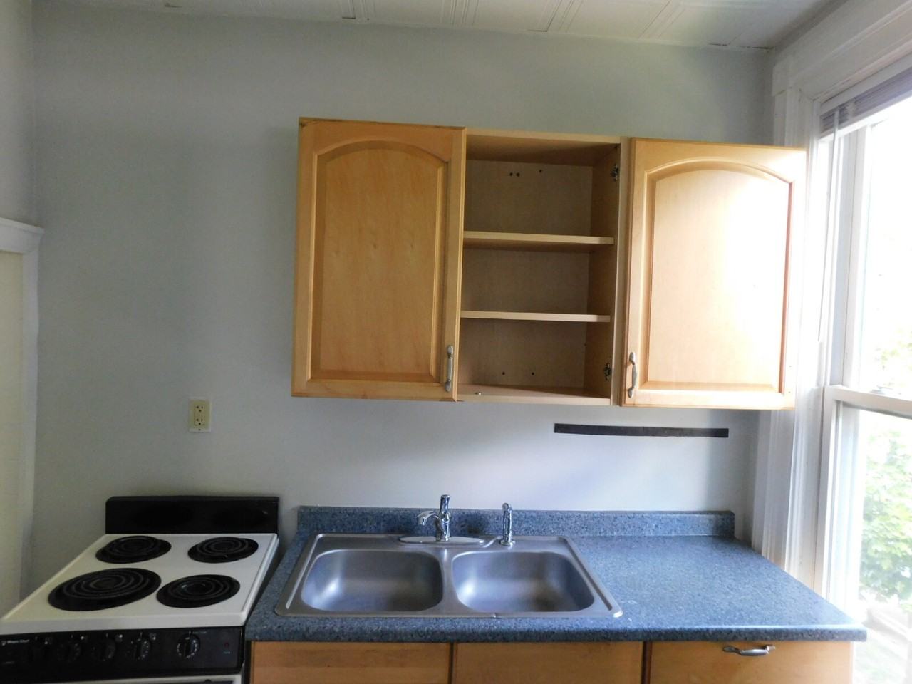 1805 Military St #8 - Photo 7 of 7