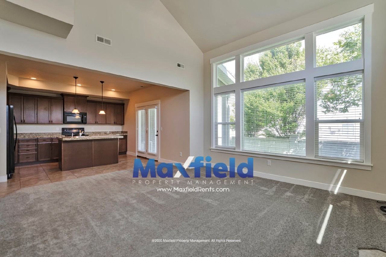 12706 S City Park Way - Photo 5 of 25