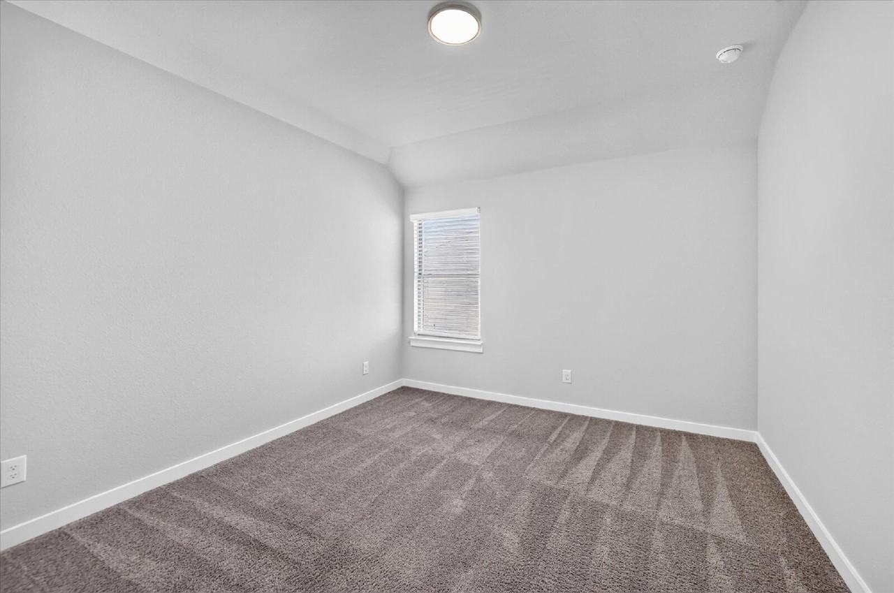 603 Wild Goose Ln - Photo 2 of 31