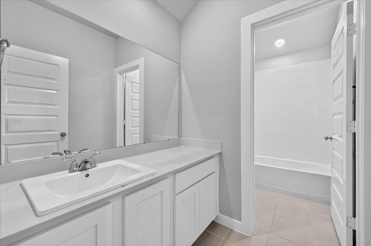 603 Wild Goose Ln - Photo 4 of 31