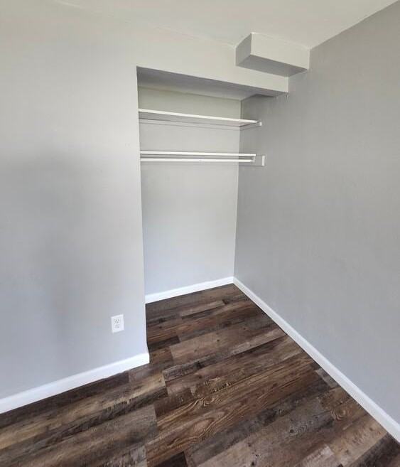 125 Starling Road - Photo 5 of 35