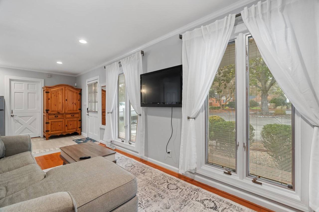 2901 Replica Ln - Photo 6 of 31