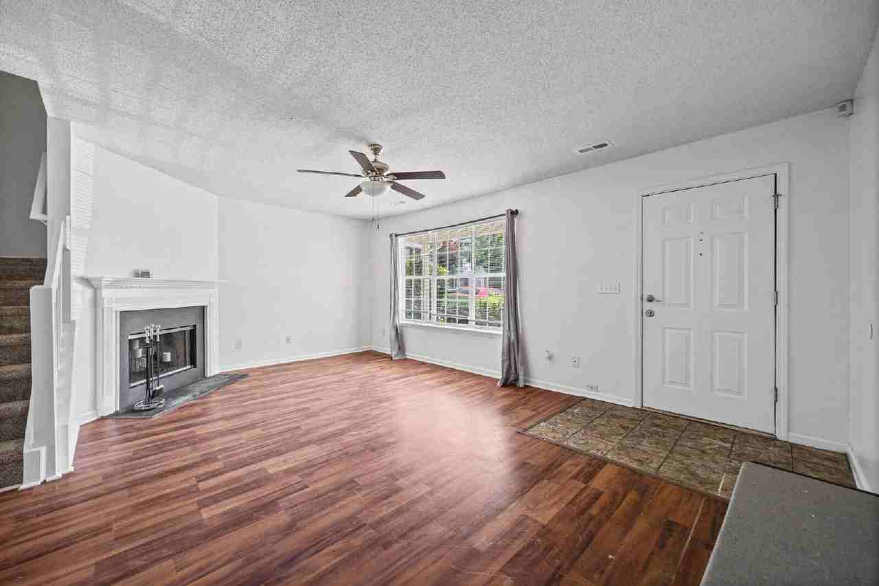 5720 Prescott Ct - Photo 4 of 25