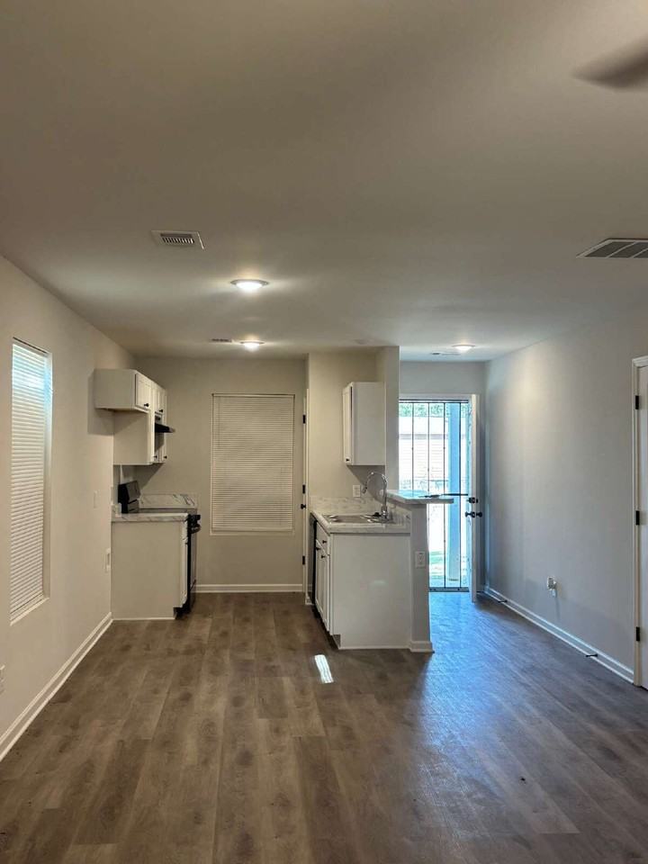 2585 Callie Rd - Photo 4 of 16