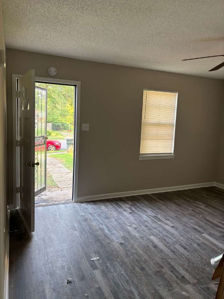 4483 Suncrest Dr - Photo 2 of 13