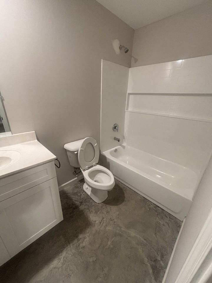 4483 Sunny View Dr - Photo 5 of 15