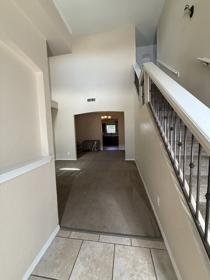 12869 Little Missy Ln - Photo 6 of 32