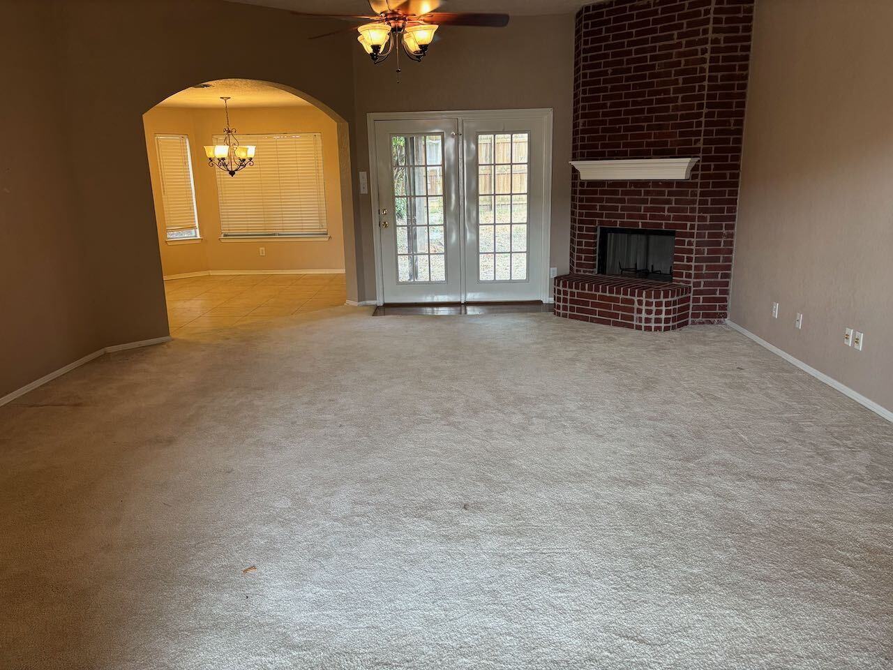 8109 Fox Chase Dr - Photo 2 of 17