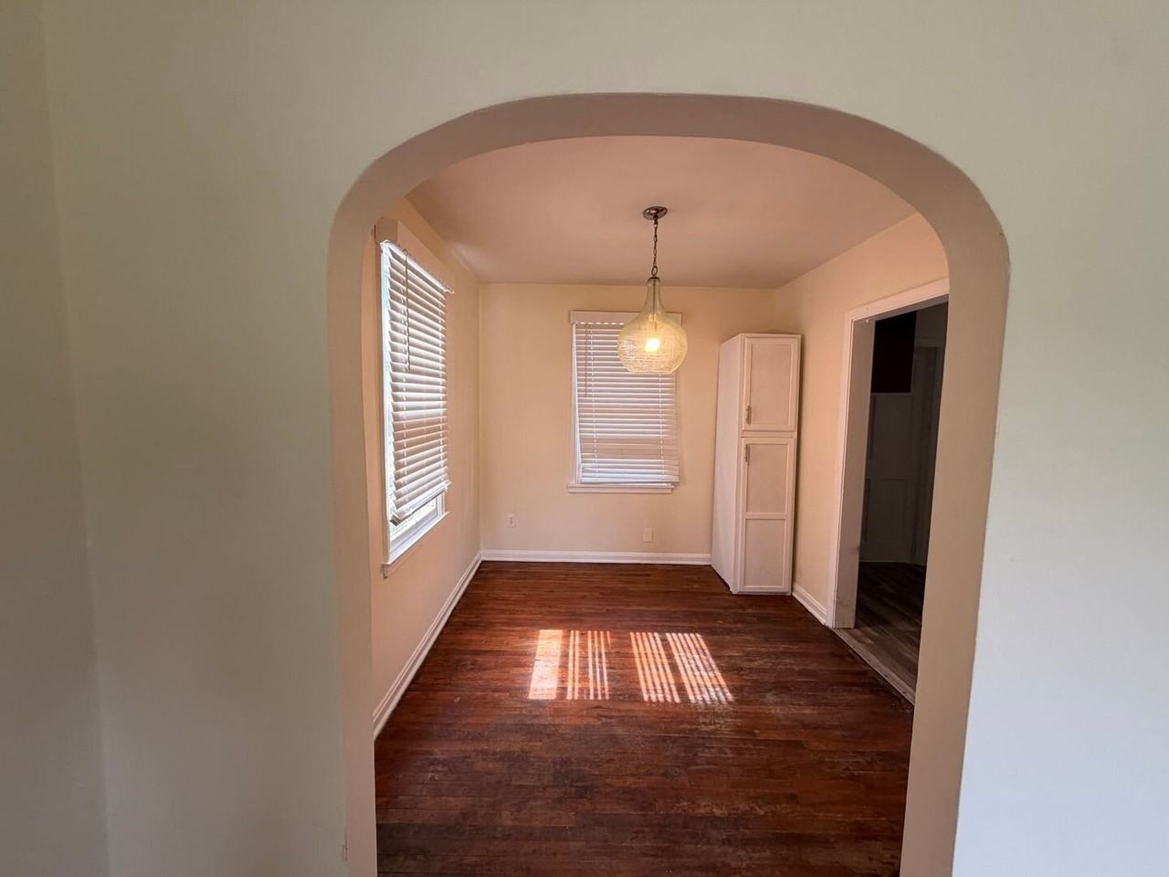 5135 Astral St - Photo 2 of 10