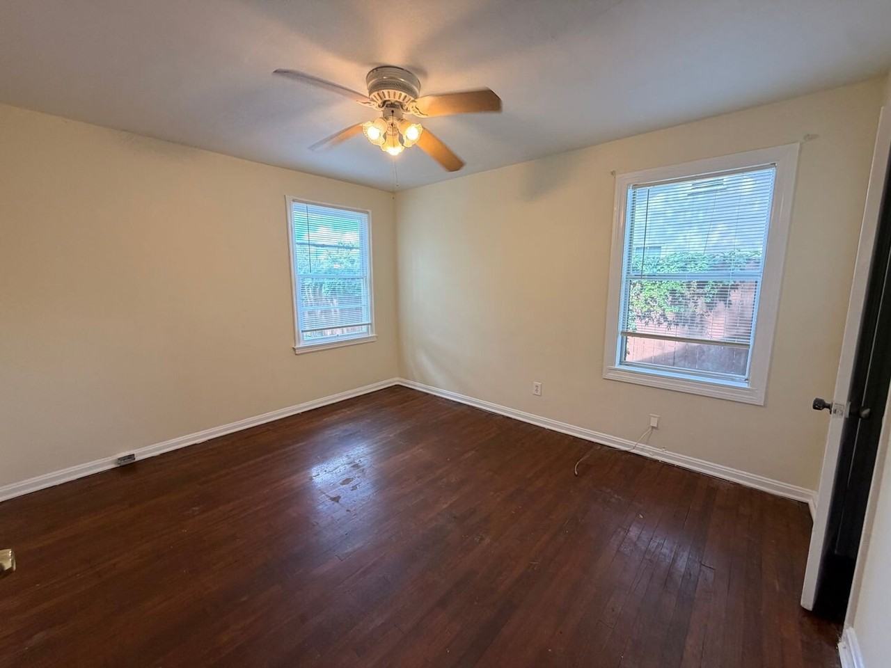 5135 Astral St - Photo 6 of 10