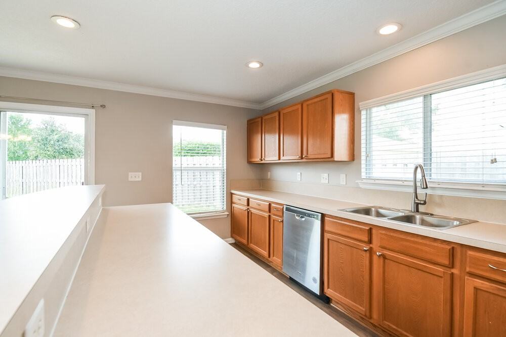 75093 Brookwood Dr - Photo 5 of 16
