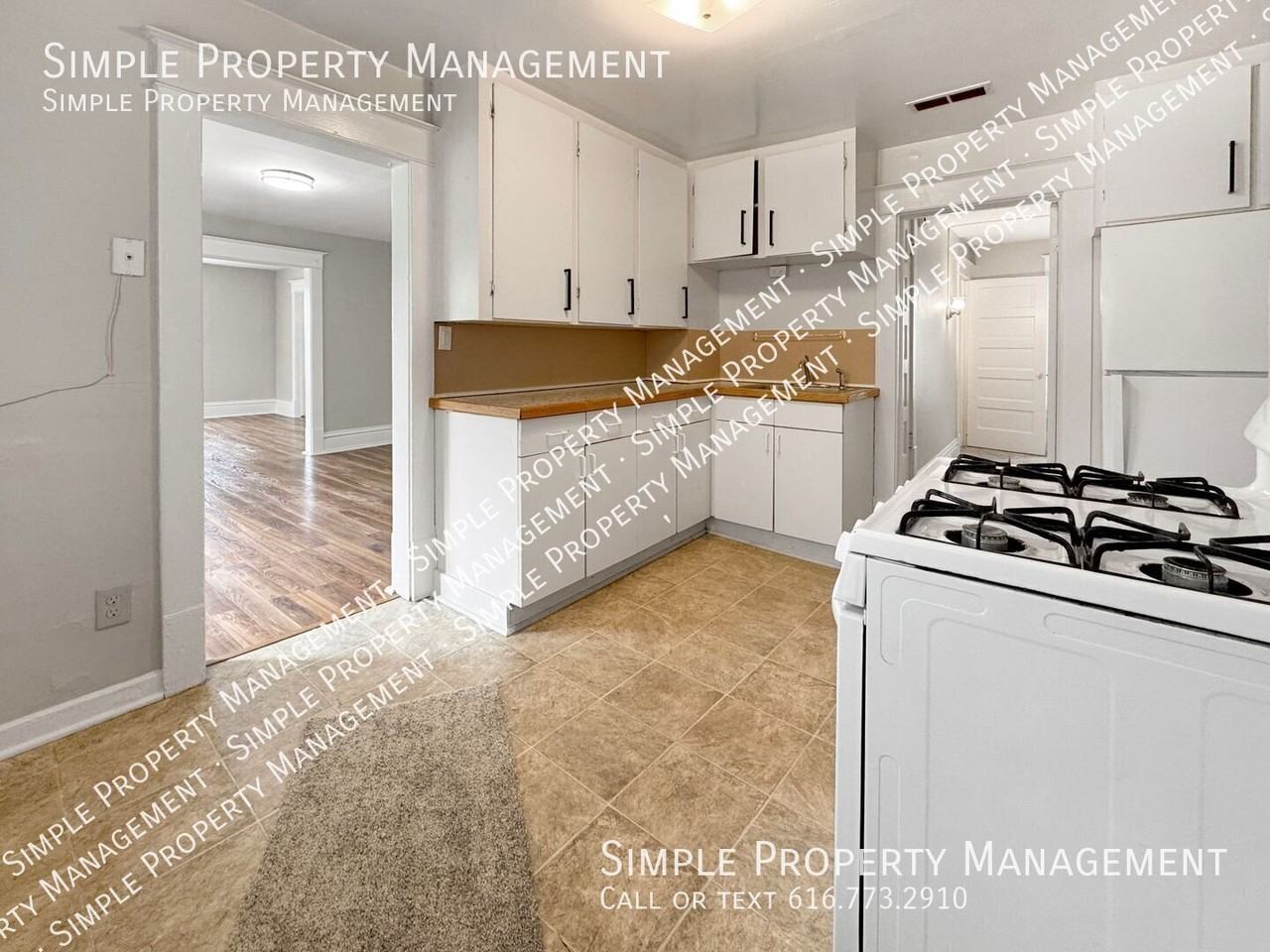 1036 Lafayette Ave Ne #2 - Photo 5 of 14