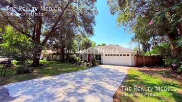 featured image of 1106 Helen Dr
