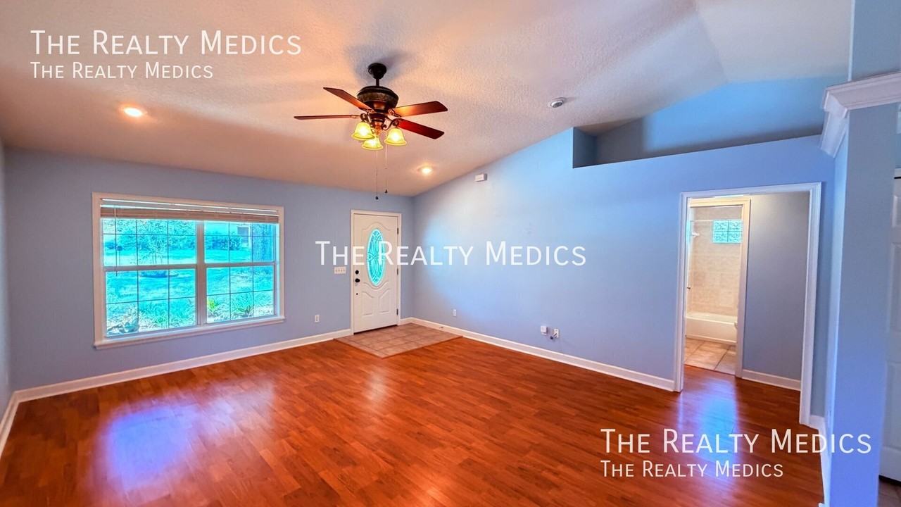 1106 Helen Dr - Photo 5 of 30