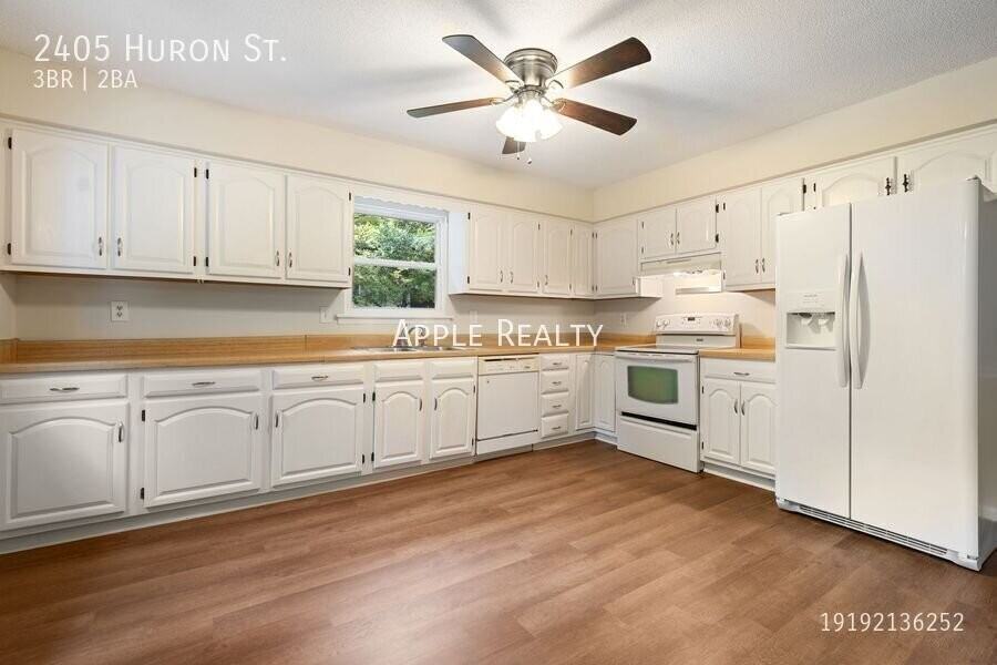 2405 Huron St - Photo 2 of 15