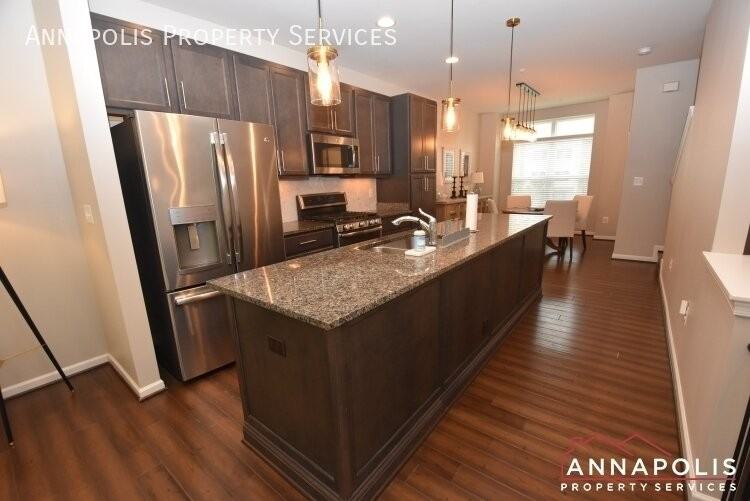 135 Lejeune Way - Photo 2 of 21