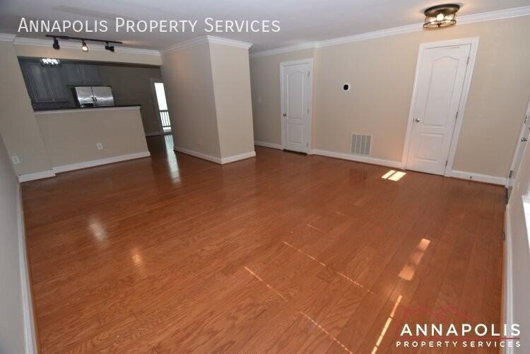 1618 E Bancroft Ln - Photo 5 of 20