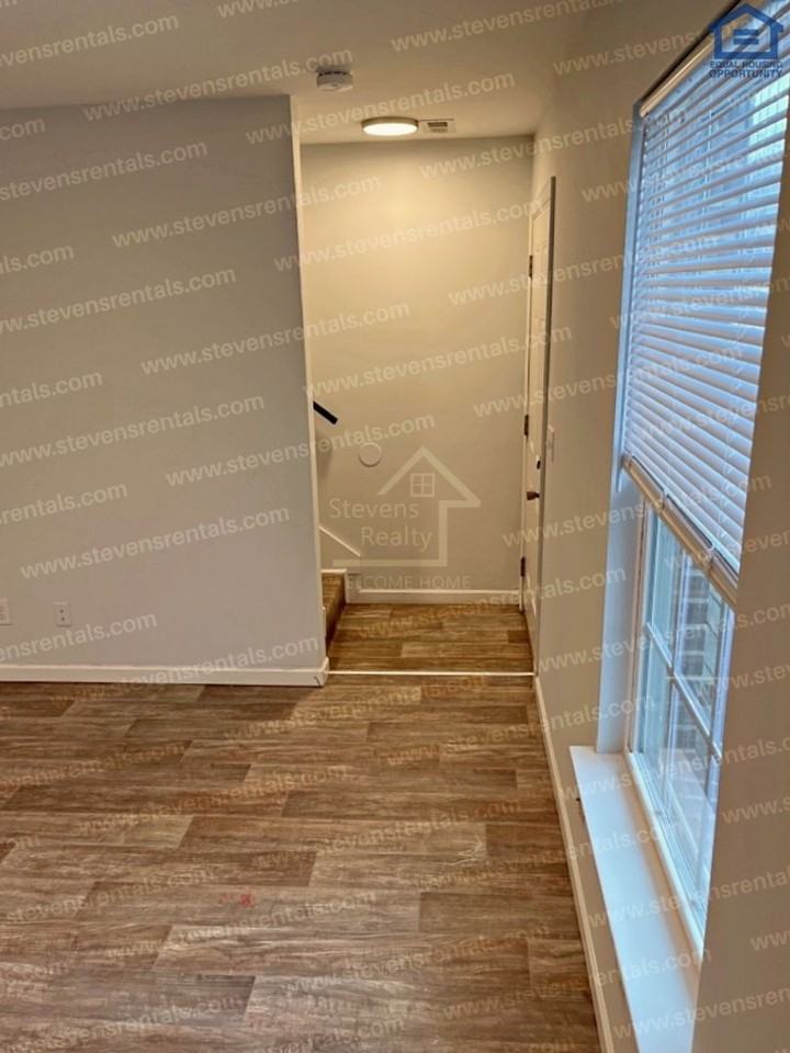 8752 Millard Lee Ln - Photo 6 of 22