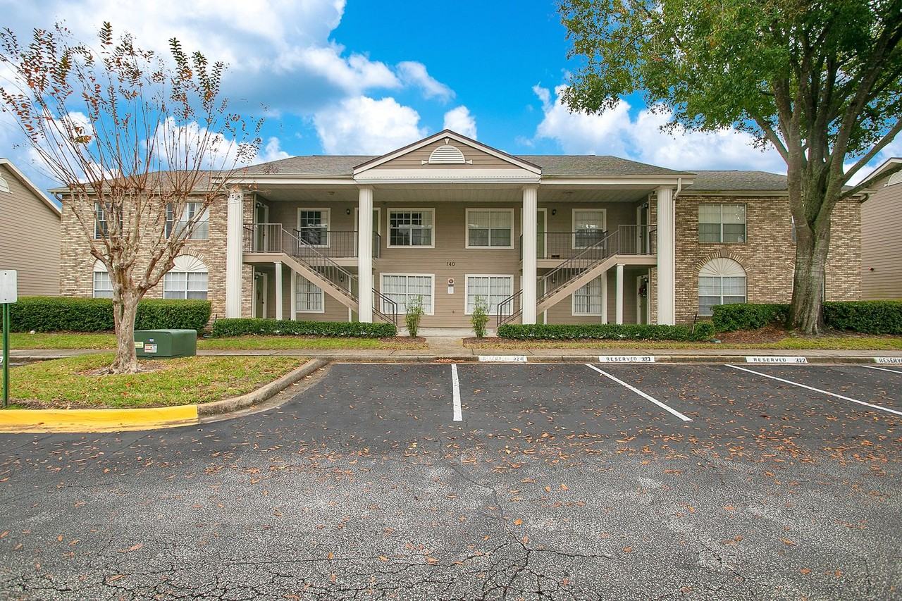 117 Reserve Cir #105