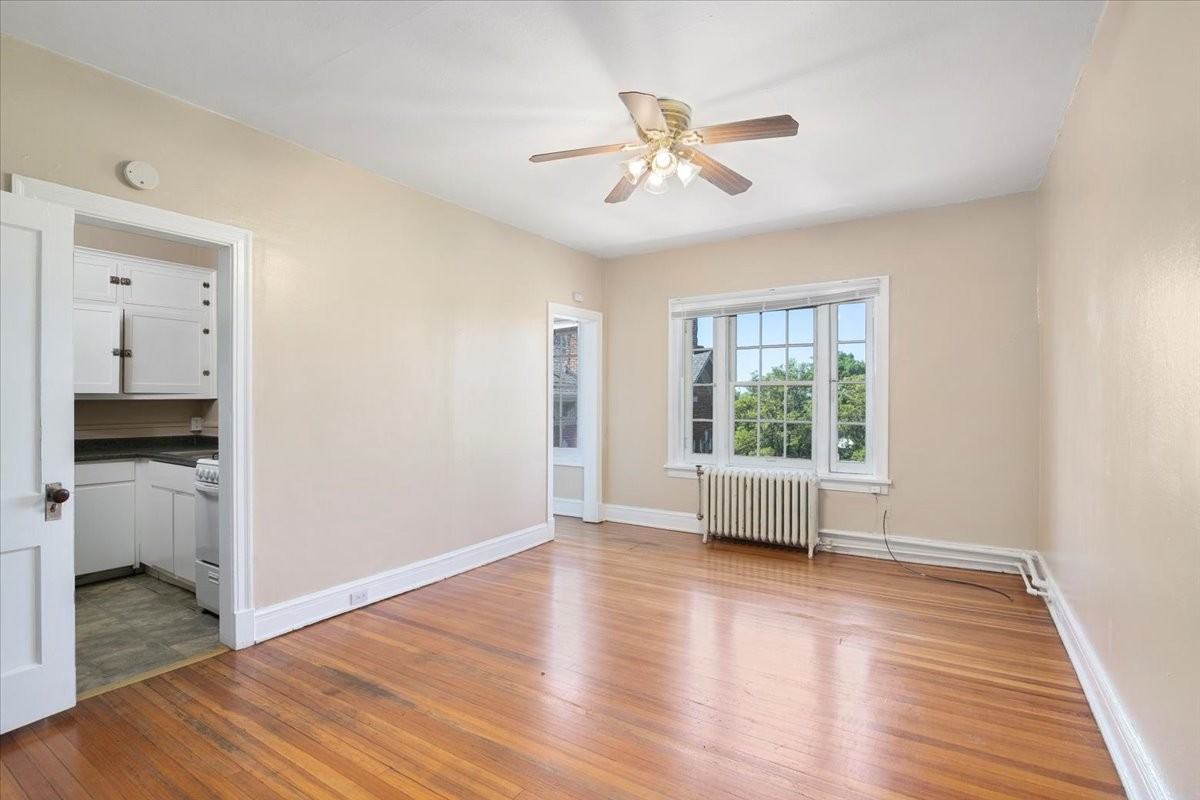 3279 Grove St #24 - Photo 3 of 21