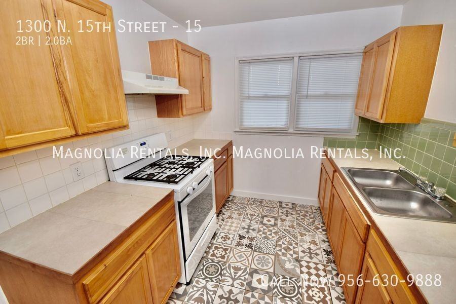 1300 N 15th St #15 - Photo 6 of 10