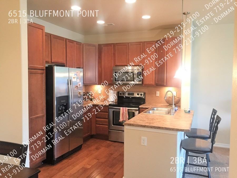 6515 Bluffmont Pt - Photo 3 of 9