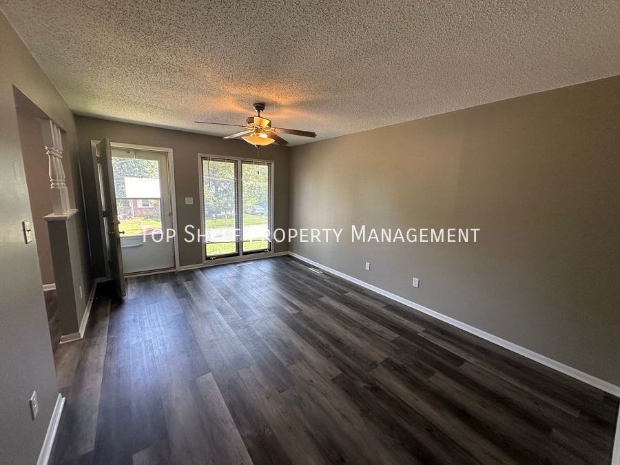 2140 Se 9th St - Photo 2 of 10