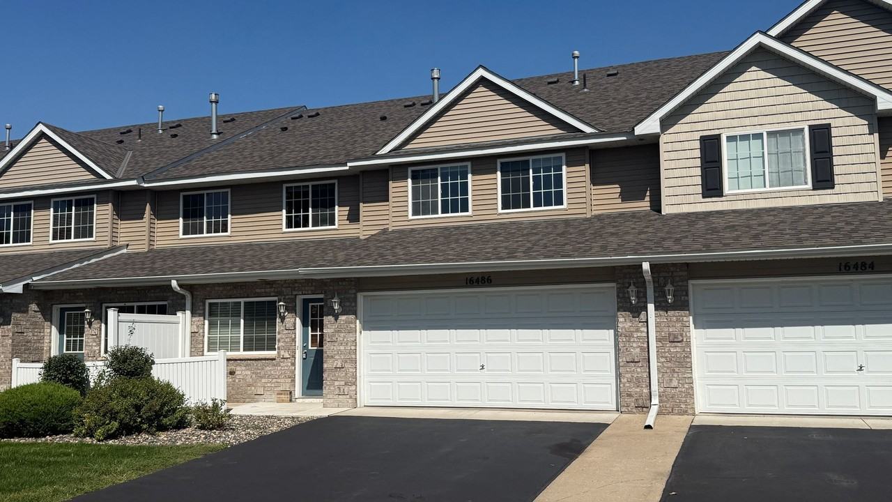 16486 Elm Creek Ln - Photo 2 of 23