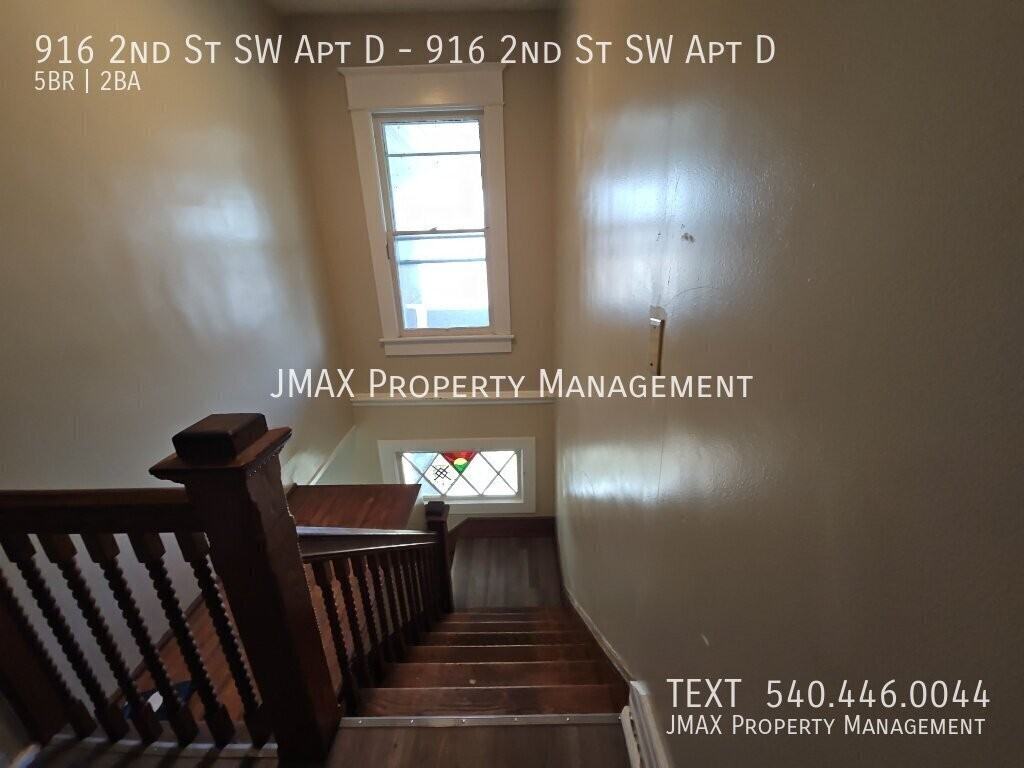 916 2nd St Sw Apt D - Photo 2 of 20