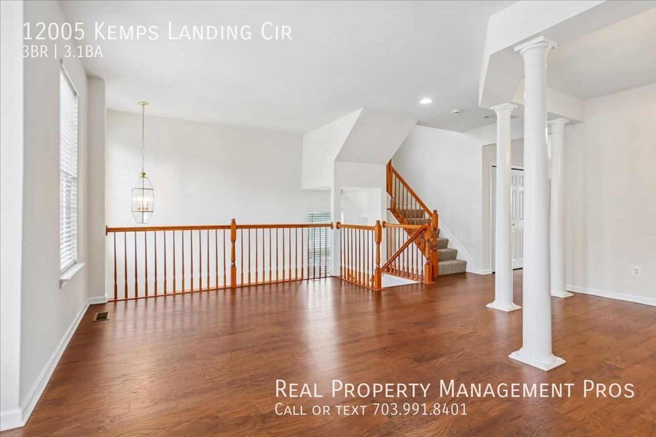 12005 Kemps Landing Cir - Photo 3 of 40