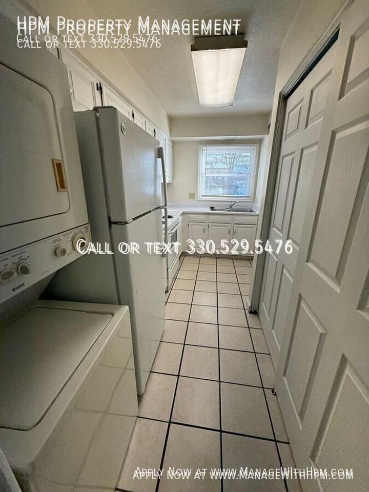 1143 Frost Rd #F - Photo 5 of 37