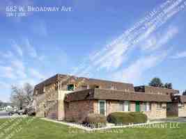 featured image of 682 W Broadway Ave