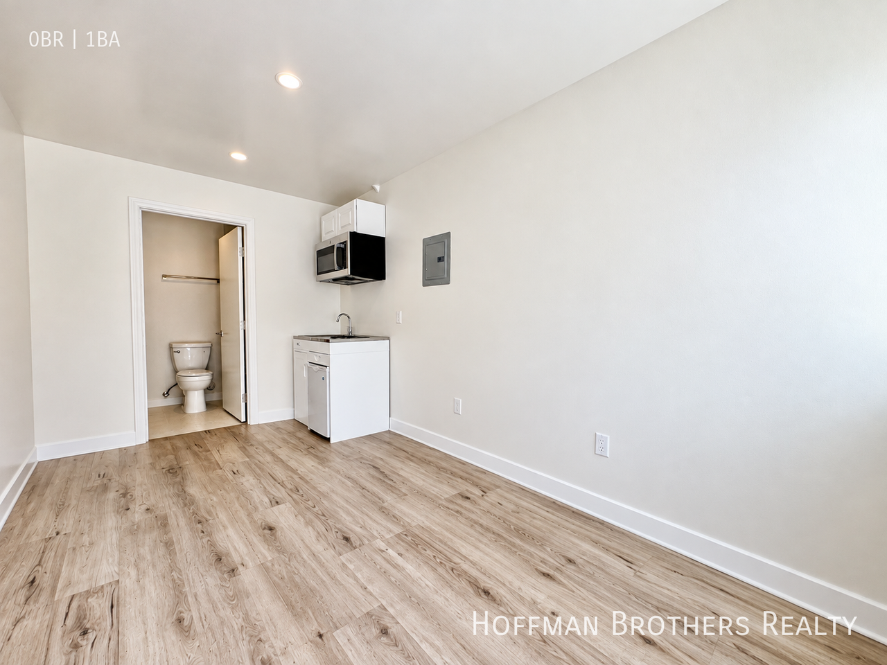 11957 Rochester Ave #A - Photo 5 of 6