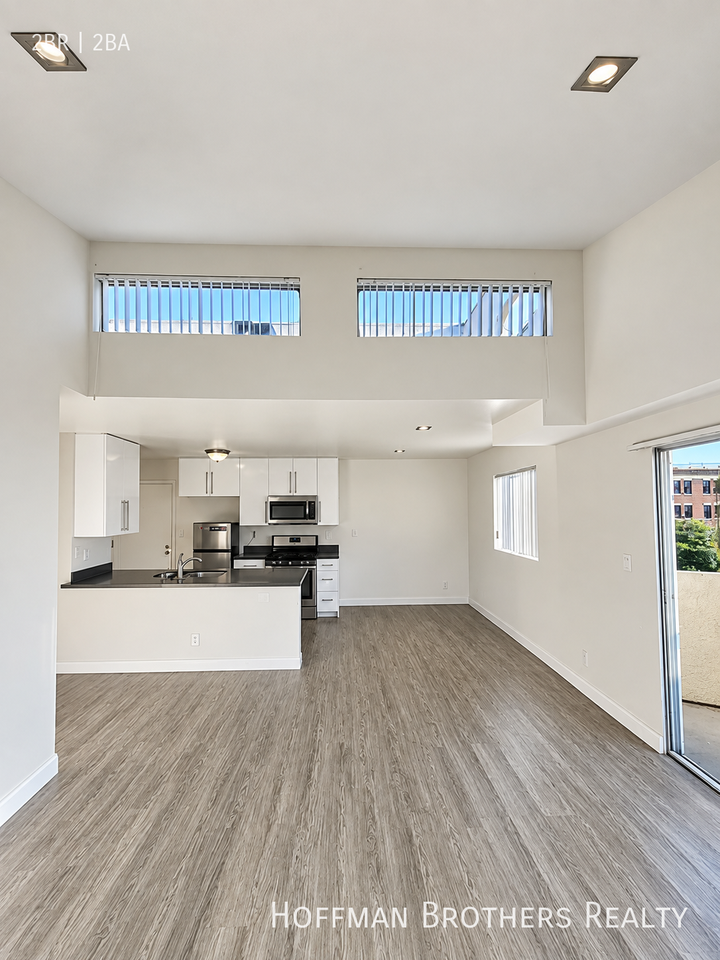 860 S Ardmore Ave #309