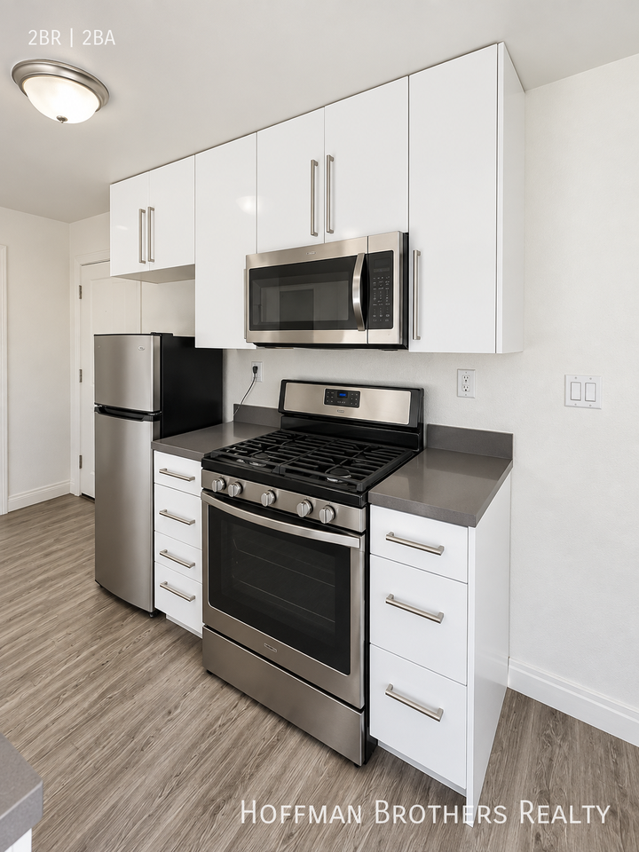 860 S Ardmore Ave #309 - Photo 5 of 18