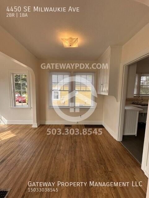 4450 Se Milwaukie Ave - Photo 7 of 38