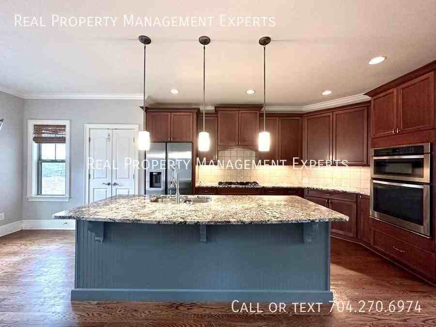236 Wilson Lake Rd - Photo 2 of 27
