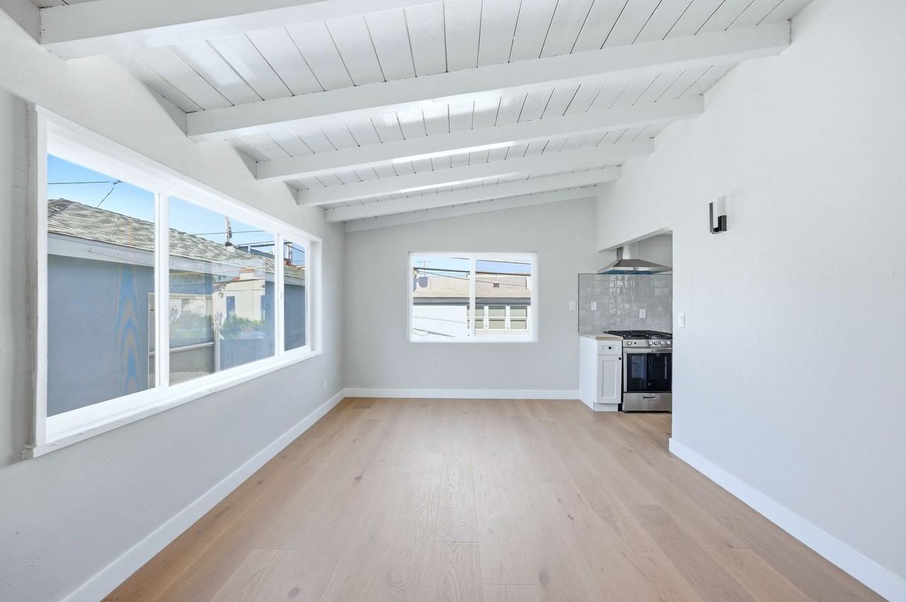 5339 E Ocean Blvd #C - Photo 3 of 11