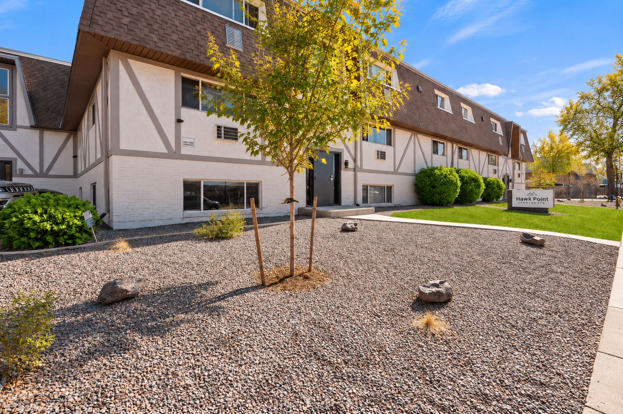 Hawk Point Apartments - Photo 7 of 32