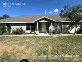 1016 Sw 58th St - Photo 1 of 1