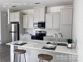 featured image of 1205 Shavano Dr #1