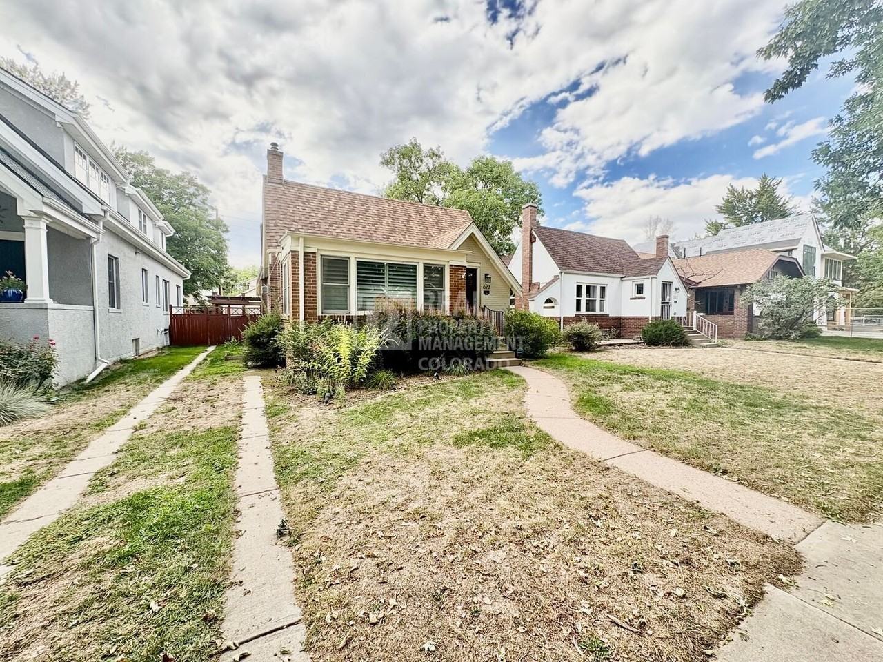 623 S Vine St - Photo 2 of 36