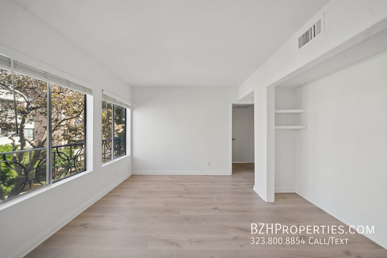 133 N Swall Dr #301 - Photo 3 of 20