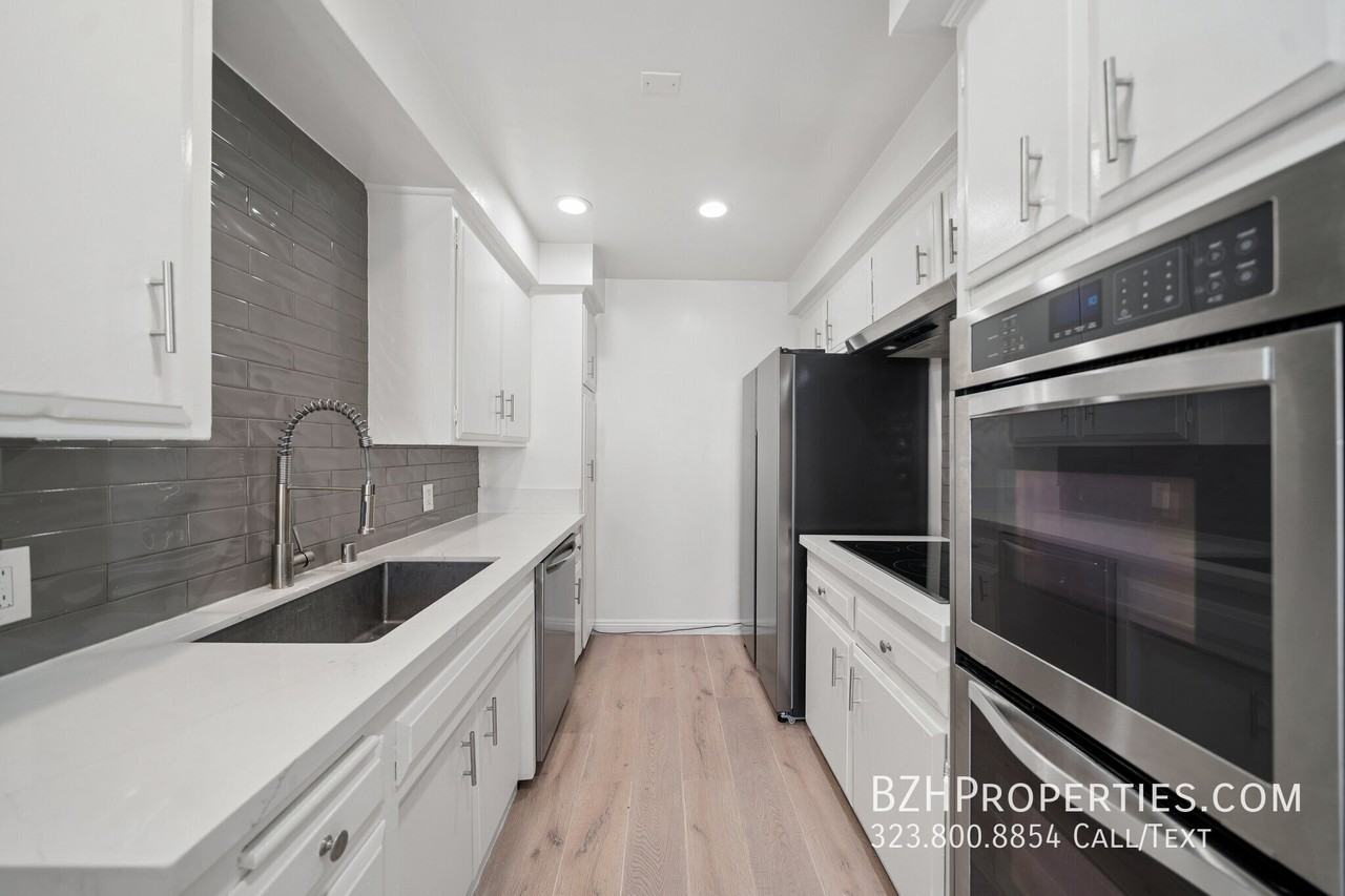 133 N Swall Dr #301 - Photo 6 of 20